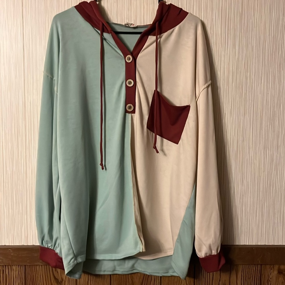 BIBI XL light weight hoodie, very little pillowing, cream/mint green/rust